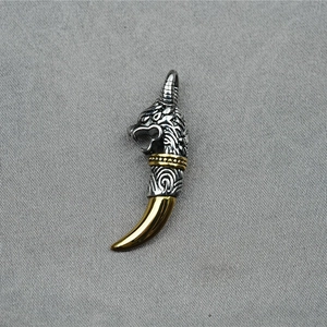 Vintage silver and gold wolf head tooth pendant necklace in punk hip-hop style for men