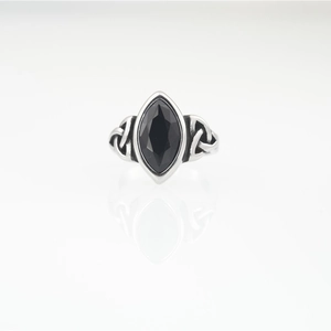 Bague vintage en acier inoxydable avec pierre marquise noire et nœud celtique