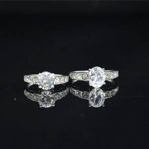 Stainless Steel Rhinestone Engagement Ring For Women Retro Classic Wedding Proposal Fashion Jewelry Finger Ring