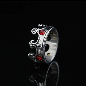 Anello a Corona Gotico Vintage con Croce in Acciaio al Titanio con Strass Rossi Intarsiati Anello Retro Uomo Donna Gioielli Punk