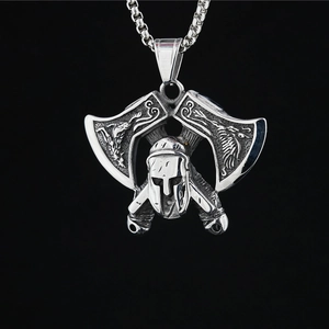Collier Pendentif Casque Guerrier Spartiate Viking Double Hache Rétro Acier Titane Bijoux Nordic Punk Pour Hommes Femmes