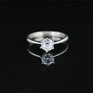 Classic Six Prong Solitaire Ring Titanium Steel Moissanite Inlaid Jewelry For Wedding Engagement Daily Versatile Women Men