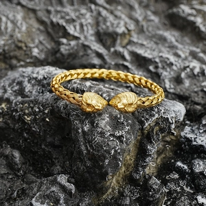 Men's vintage golden viking lion head titanium steel twisted cuff bracelet on black stone