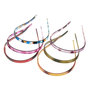 Set of 6 slim anti-slip U-shaped headbands with fine teeth in various gradient colors