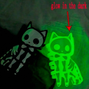 Pinza per capelli a forma di gatto teschio luminosa per Halloween con effetto fluorescente