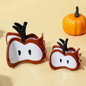 Cute apple shaped hair claws in two sizes with a glossy red finish and leaf handle