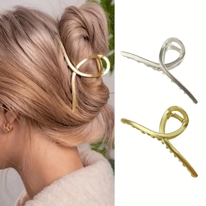 Minimalist Alloy Metal Hair Claw Clip Large Geometric Shark Clip For Women Gold Silver Electroplated Hair Accessory For Thick Hair