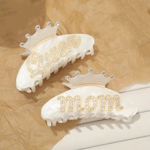 Pinze per capelli a corona in acrilico bianco con strass e scritta dorata Queen Mom