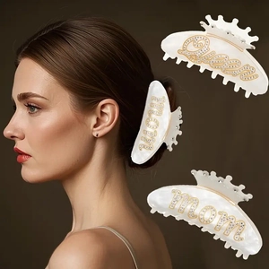 Lussuosa Pinza per Capelli in Acrilico con Corona di Strass e Lettere Mom Queen Accessori per Capelli Bianco Perla Artificial Regalo Mamma