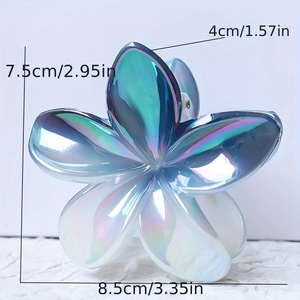 Pince à cheveux fleur irisée avec finition nacrée, taille 8,5 cm par 7,5 cm