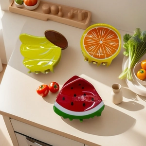 Détails des pinces à cheveux en PVC en forme de banane, d'orange et de pastèque colorées
