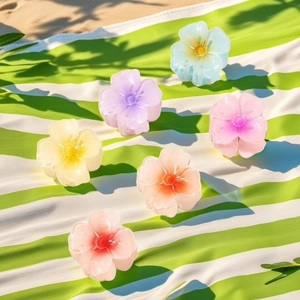 Set of six colorful 4cm heart petal flower hair claws for sweet summer hairstyles