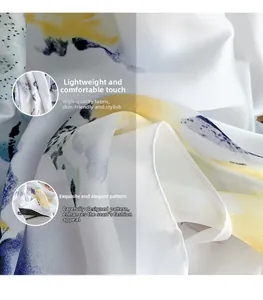 Vista dettagliata del tessuto con stampa a inchiostro con texture leggera e cuciture