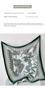 Vue détaillée d'un foulard 90x90cm en polyester avec motifs géométriques verts et chaînes