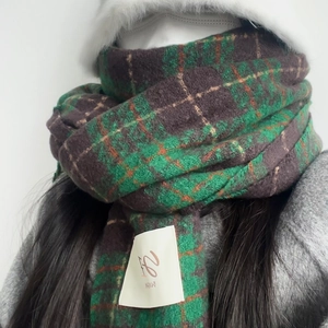 Classic green and purple plaid knit scarf made of warm imitation cashmere material