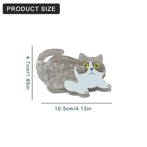 Cat shaped hair claw clip in marble acetate with dimensions 10.5cm by 4.7cm