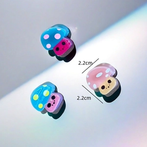 Mini bunte Pilz-Haarklammern mit süßen Gesichtern und Punkten in 2,2 cm Größe