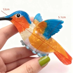 Detailed dimensions of 12cm kingfisher bird hair claw clip with colorful resin patterns
