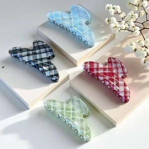 Vintage Checkered Plaid Hair Claw Clip Large Acetate Acrylic Shark Clip Elegant Headwear For Women Daily Hair Accessories