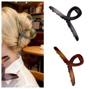 Elegant Matte Large Hair Claw Clip For Women Twisted Geometric Shark Clip Nonslip Thick Hair Accessory For Daily Party