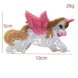 Pince à cheveux licorne en PVC nacré avec des ailes roses et une crinière dorée élégante