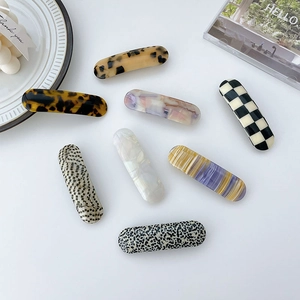 Set of 8 vintage tortoiseshell and checkered acetate oval hair clips for women