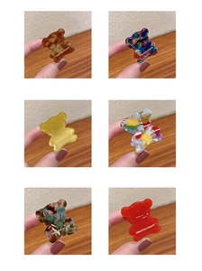 Mini acetate bear hair claws in six colors with France lettering on the back side