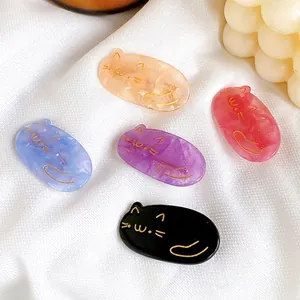 Five-piece colorful cat shaped hair clips in marble resin for women and girls