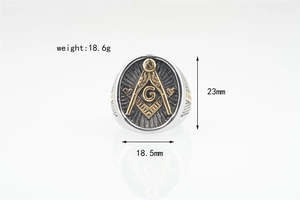 Detail view of Freemasonry ring with dimensions 23mm x 18.5mm and weight of 18.6g