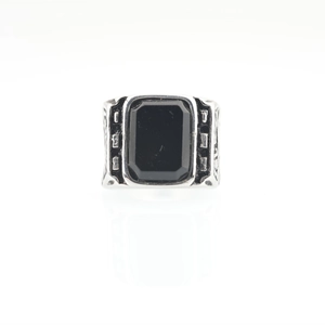 Vintage titanium steel ring for men with rectangular black gemstone and geometric engraving