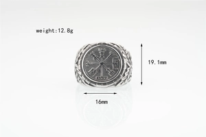 Detail view of vintage Viking Compass ring with size 19.1mm and weight 12.8g dimensions