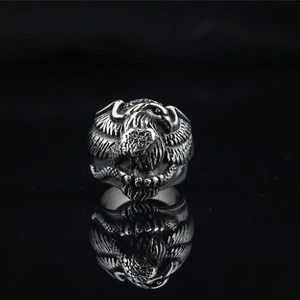 Vintage Titanium Steel Eagle Head Snake Ring For Men Punk Gothic Embossed Feather Pattern Distressed Silver Band Jewelry