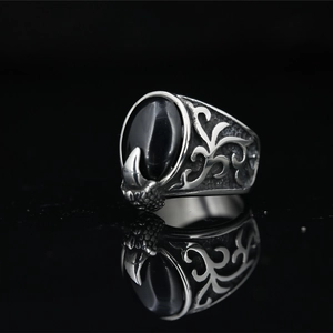 Vintage Gothic Punk Ring Titanium Steel Black Oval Stone Eagle Claw Design Men Women Ornate Retro Band Jewelry