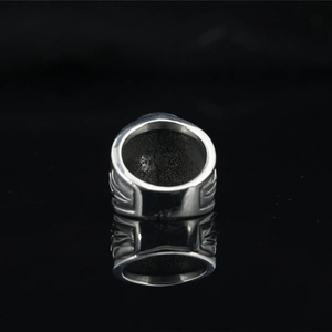 Bague croisée hip-hop vintage en acier inoxydable argenté avec finition mate et large