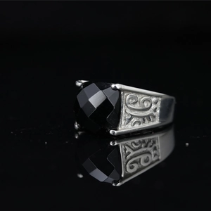 Vintage Men Stainless Steel Ring Black Square Gemstone Baroque Carved Band Domineering Punk Jewelry Gothic Style