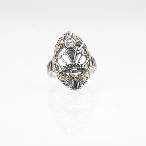 Bague chevalière vintage bicolore avec motif couronne et pierre précieuse claire