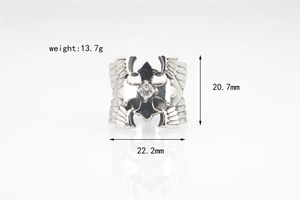 Detailed view of punk gothic cross ring with dimensions 20.7mm height and 13.7g weight