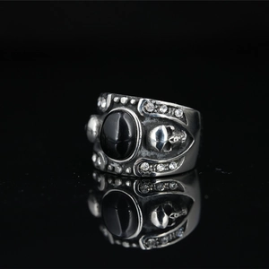 Gothic punk black gemstone skull ring in vintage silver titanium steel for men
