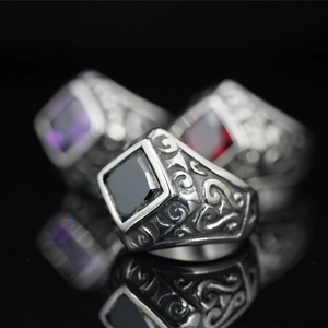 Vintage Titanium Steel Men's Ring Square Red Black Purple Rhinestone Inlaid Gothic Punk Style Biker Finger Ring Jewelry