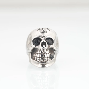 Vintage punk skull ring in silver titanium steel with black zircon eyes for men