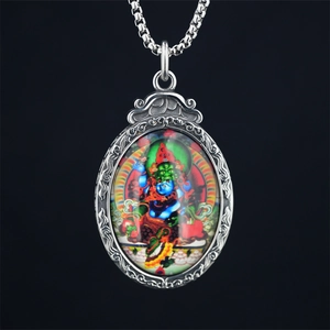 Collier vintage en acier titane avec pendentif Thangka bouddhiste tibétain coloré et argent