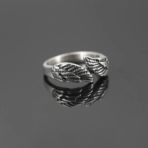 Retro hip-hop silver feather open ring for men with detailed wing texture and dark finish