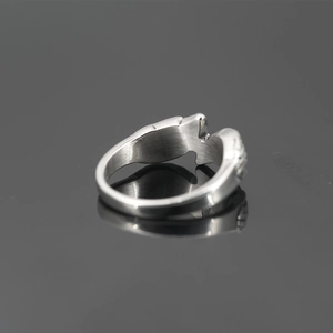 Men's vintage silver eagle totem ring with minimalist irregular industrial design