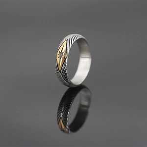 Vintage Sunbeam Titanium Steel Ring For Men Retro Gold Silver Two Tone Red Rhinestone Inlaid Punk Band Jewelry Gift
