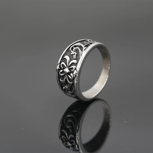 Retro Gothic Stainless Steel Ring For Men Women Vintage Carved Floral Cross Pattern Punk Biker Band Finger Ring Jewelry Gift