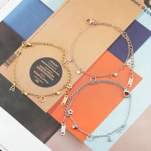Bracelet à Breloques en Acier Inoxydable Mode pour Femmes Pendentif Étoile Cœur Tour Eiffel Chaîne à Maillons Réglable Or Or Rose Argent Bijoux de Main