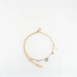 Bracelet double rang en acier inoxydable doré avec breloques étoile, cœur et lettre