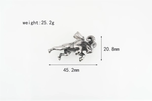 Detailed size view of a retro titanium bull pendant showing 45.2mm length and 25.2g weight