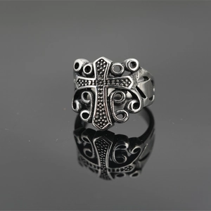 Vintage Gothic Cross Titanium Steel Ring For Men Women Antique Silver Distressed Hollow Scrollwork Punk Religious Jewelry Finger Ring