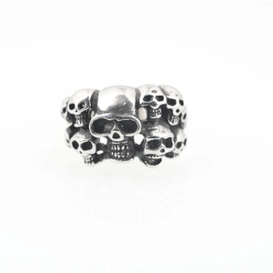 Punk style skull titanium steel ring with vintage oxidized finish for hip hop fashion